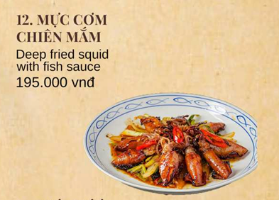 Squid with fried rice and fish sauce.