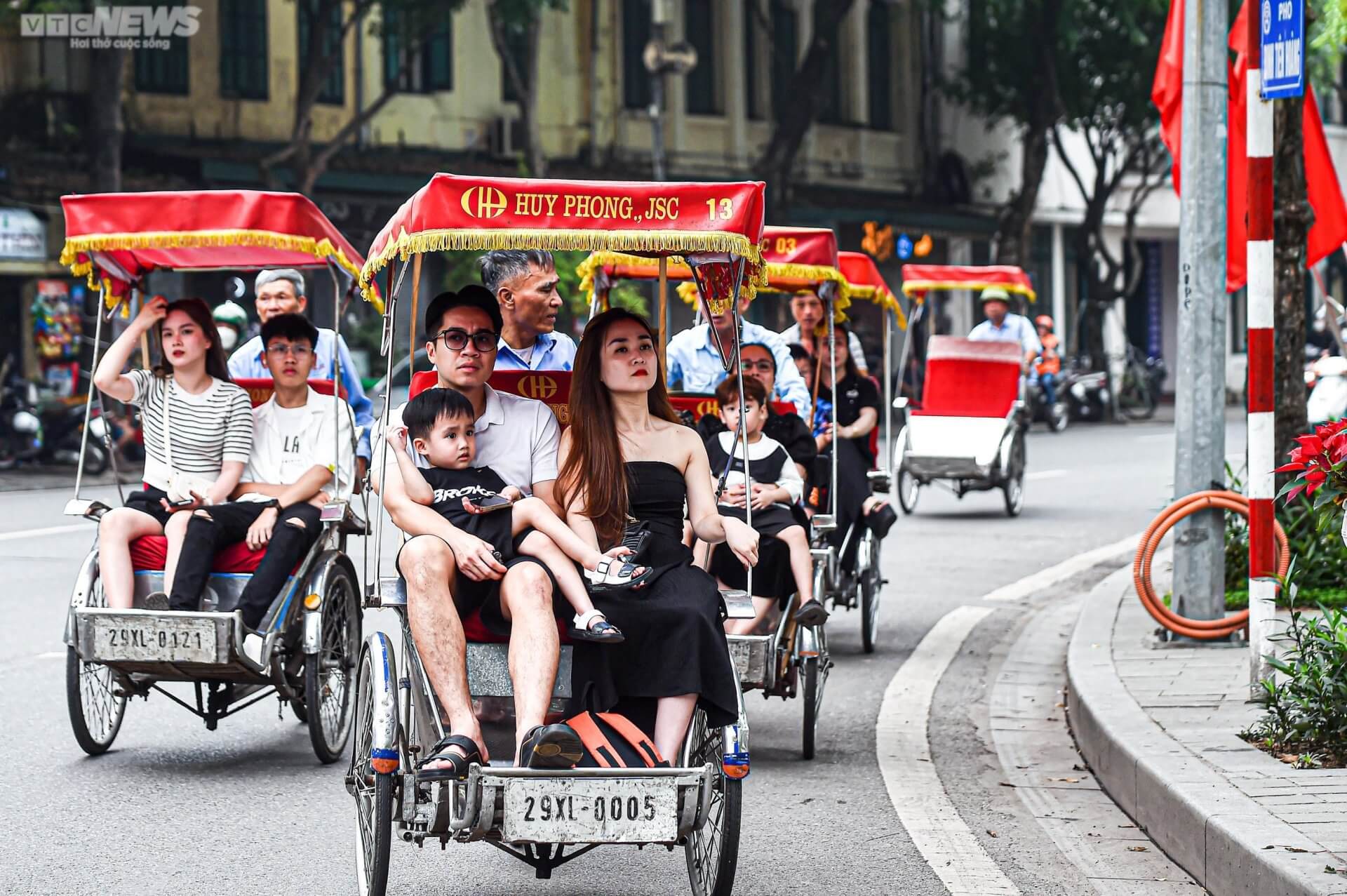 Ticket to experience 30 minutes of Hanoi Cyclo