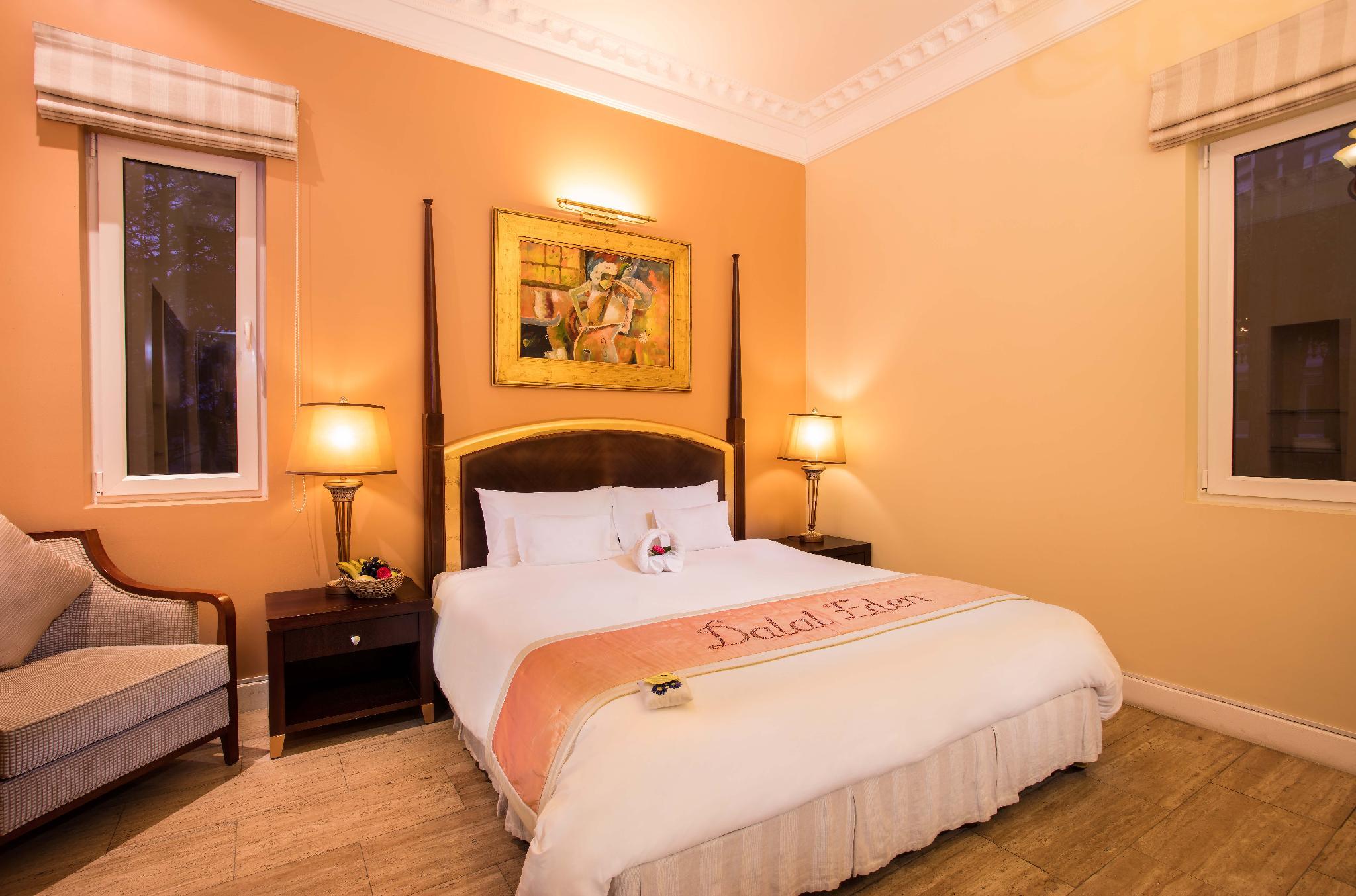 Suite Junior Nhìn Ra Hồ Nước