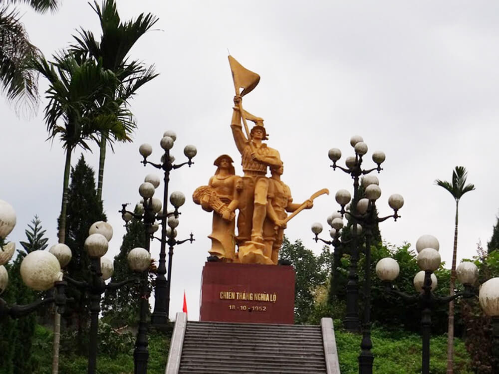 チャンとギアロー要塞