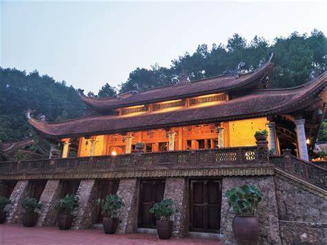 ディア タン寺院 - ピライ寺院はベトナム文化の仏教寺院です。