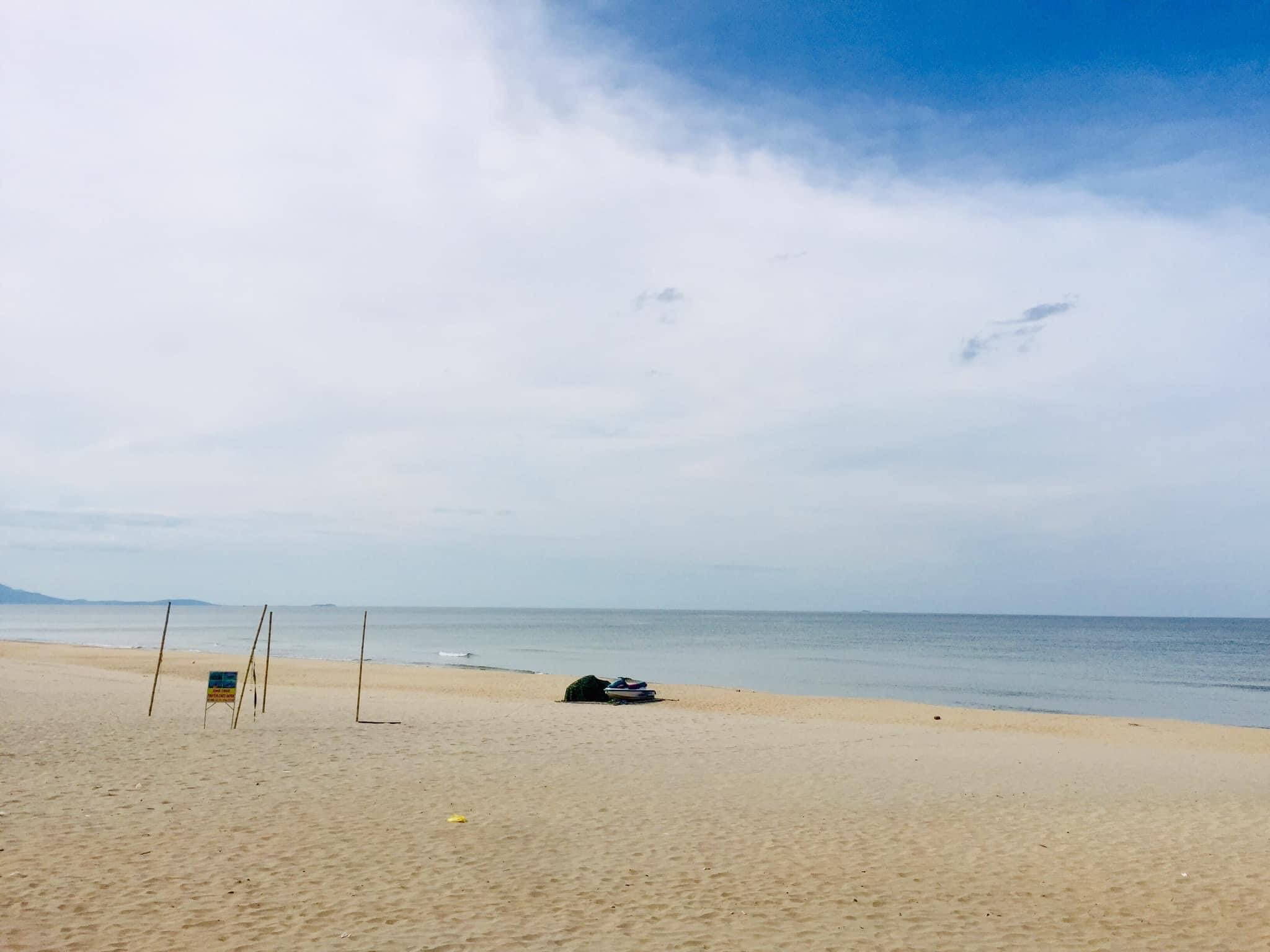 Biển Nhật Lệ: Thiên Đường Biển Xanh, Cát Trắng Của Quảng Bình