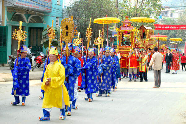 Bac ha Temple Festival