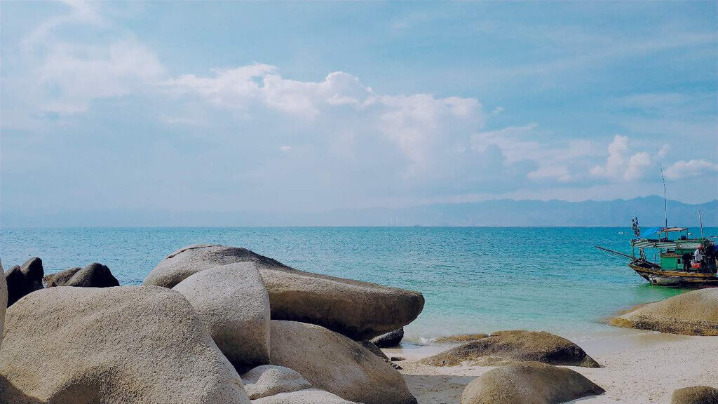 ビントゥアン島にある「ホテルやモーテルのない島」の野生の美しさ