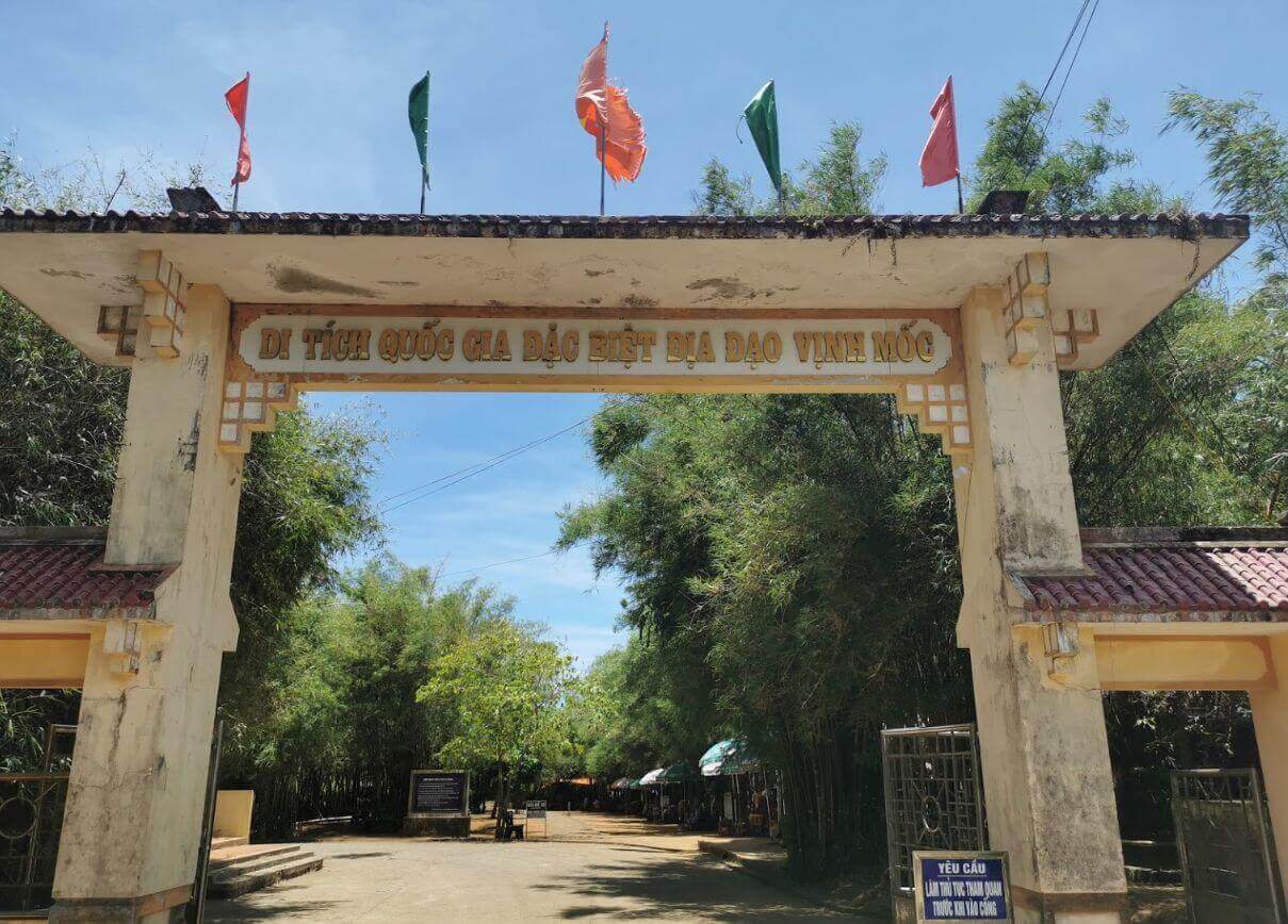 Địa đạo Vịnh Mốc