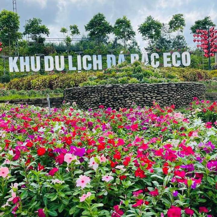 Da Bac Eco 관광지의 꽃의 세계
