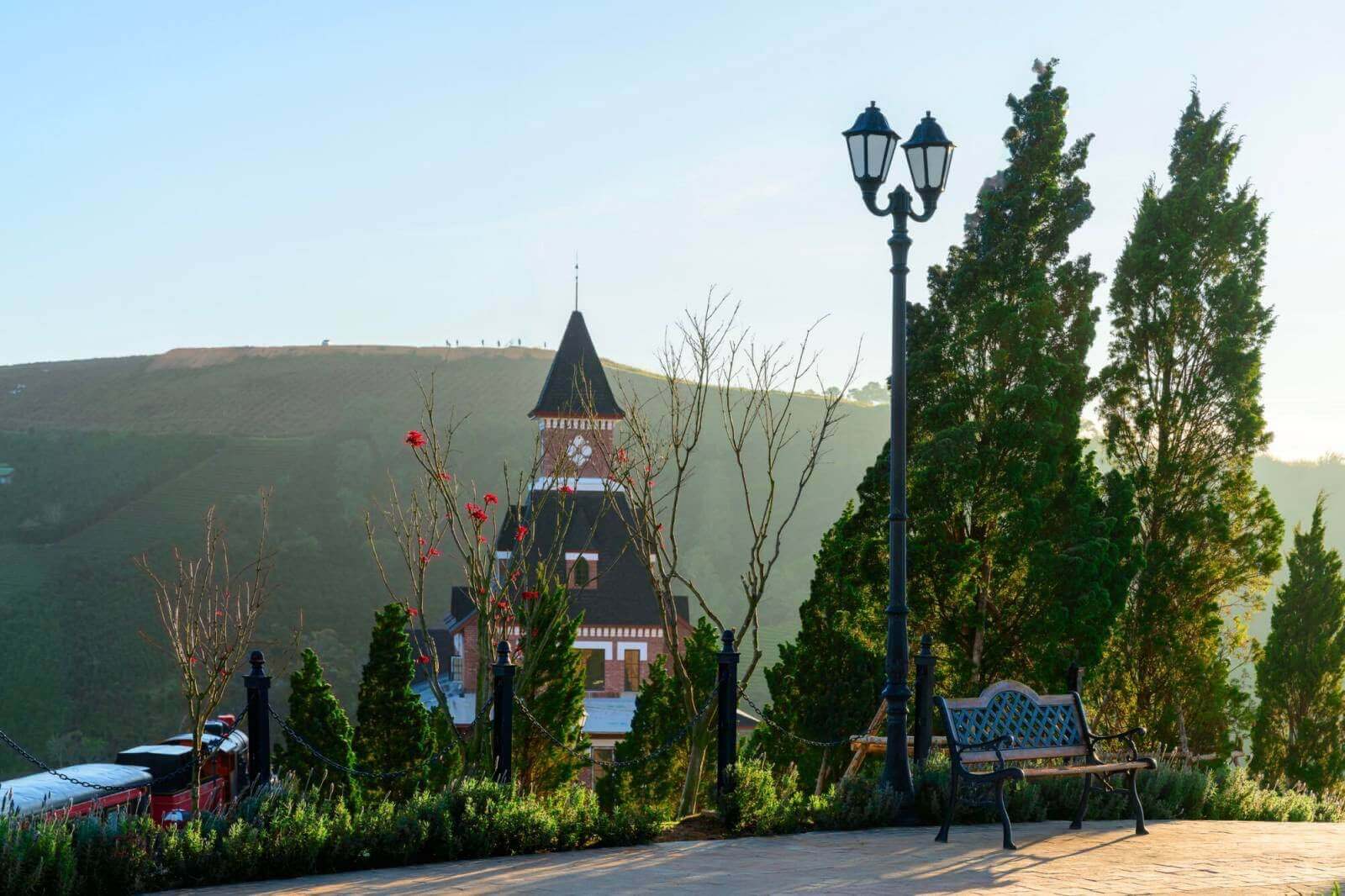 ユーロ ガーデン チケット ヨーロピアン ガーデン ダラット