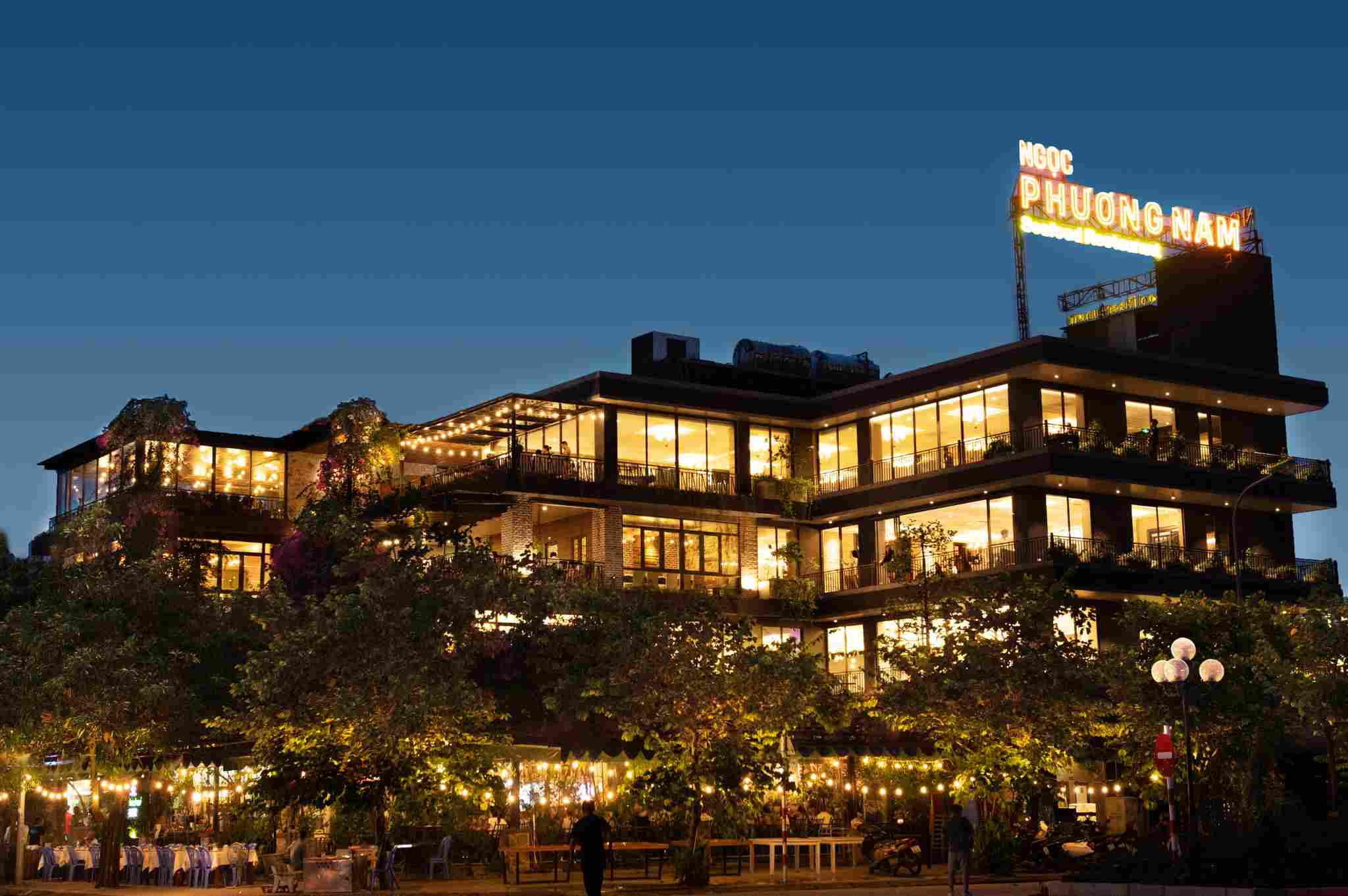 Ngoc Phuong Nam 레스토랑 시설 1.