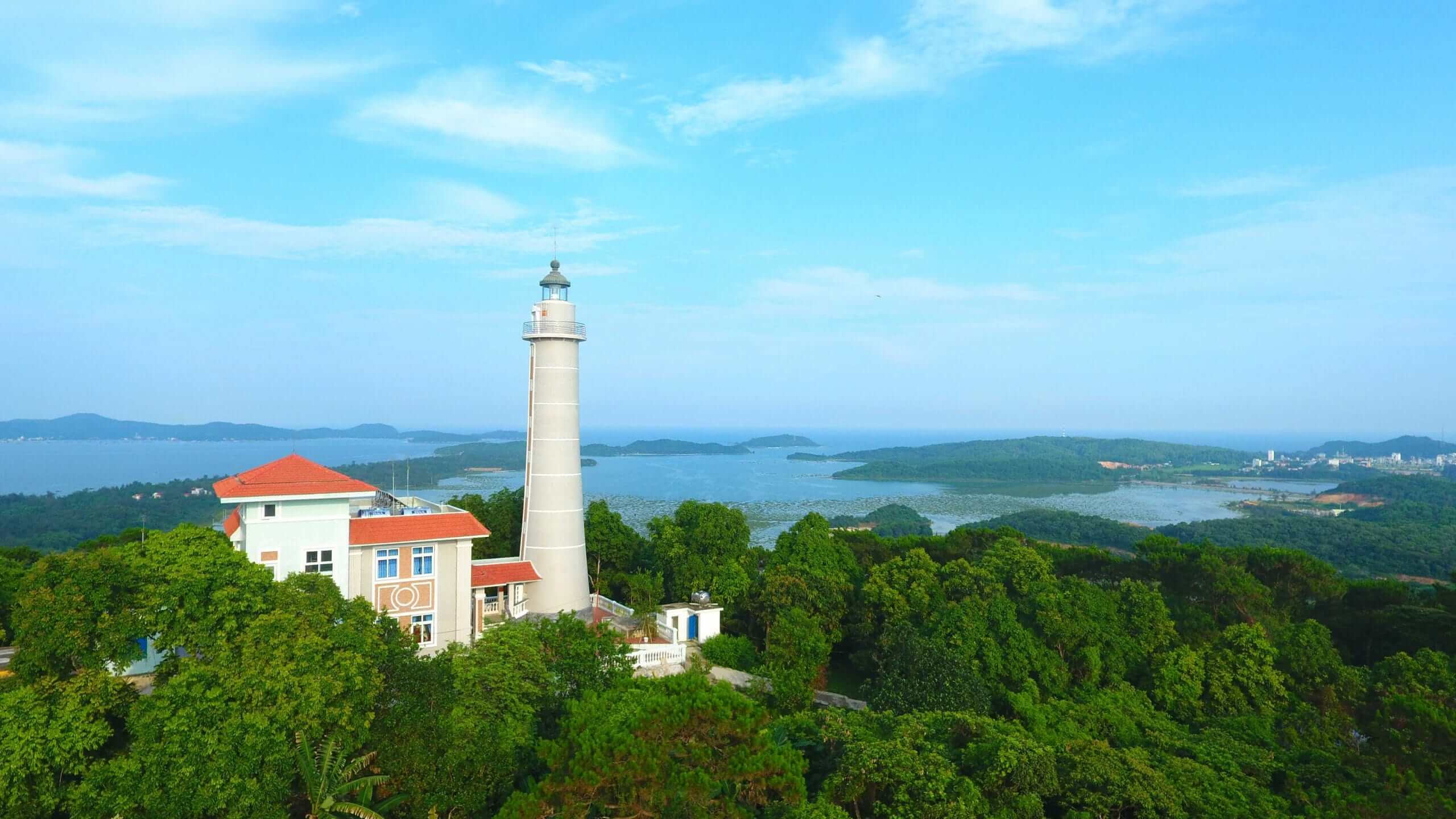 Hải Đăng Cô Tô – Nơi Vẻ Đẹp Thiên Nhiên Khiến Bạn Mê Mẩn Không Lối Thoát