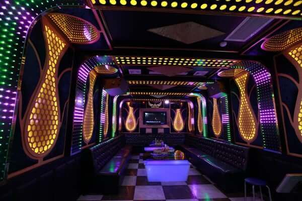 무엉탄 홀리데이 콘 쿠옹 호텔