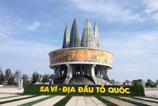 サヴィ岬はトラコモンカイビーチの近くにあります