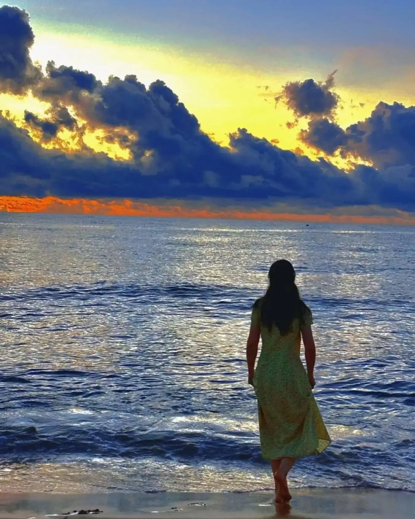 季節ごとに独特の美しさを醸し出すニャット ル ビーチ