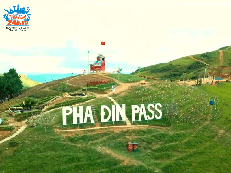 Vẻ đẹp thơ mộng của đèo Pha Đin