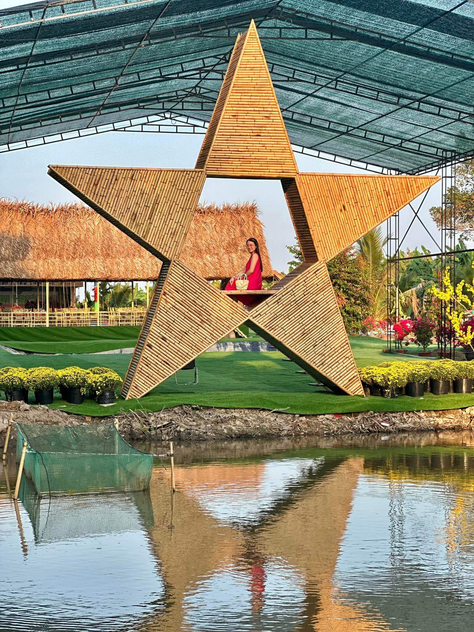 Vườn tre Tư Sang