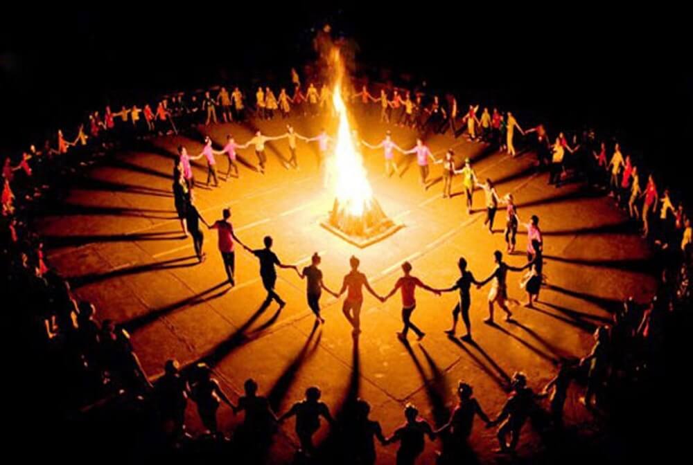 Dalat gong cultural exchange