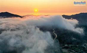 チュオンソンドン頂上での雲狩りの季節