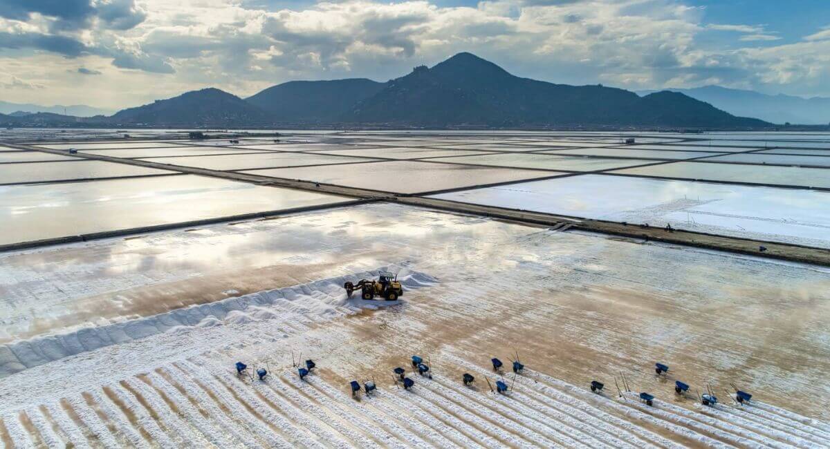 담부아(Dam Vua) 소금밭