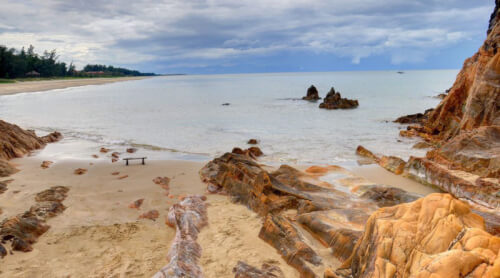 Khám phá bãi Đá Nhảy - huyện Bố Trạch