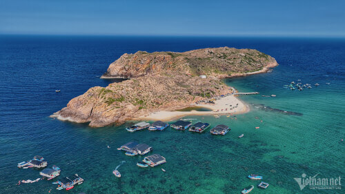 クイニョンにある奇妙な獣の形をした島