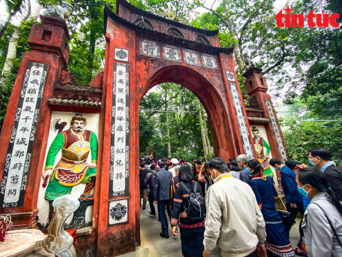 Na Hang tourist area