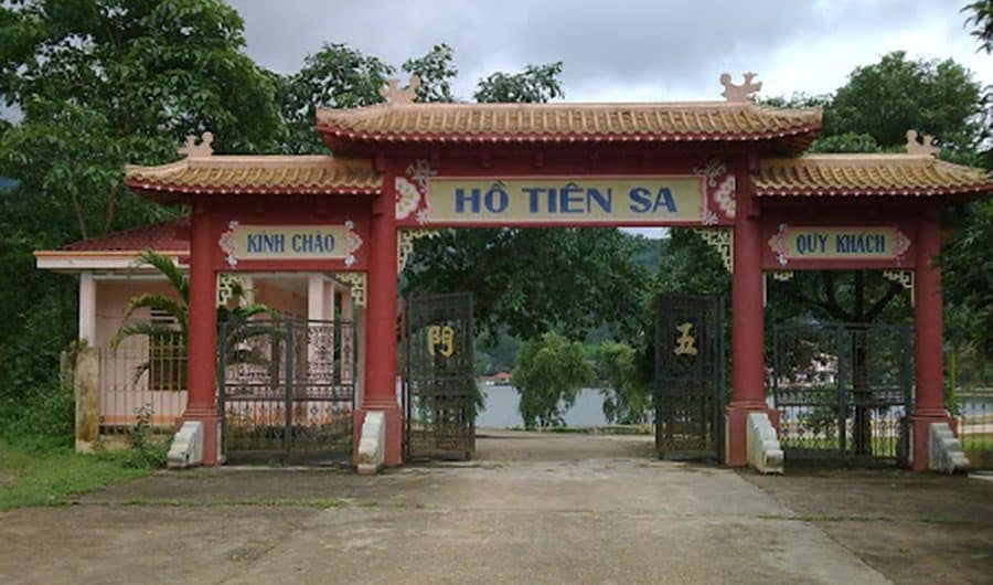 Na Hang tourist area