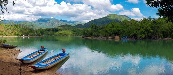 Bien Lac Lake, a famous destination among the mountains of Binh Thuan.
