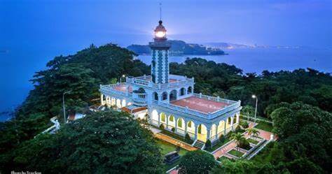 Du lịch khám phá Hải Đăng Hòn Dấu