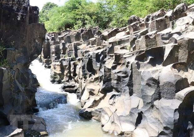 돌 시내가 유명할수록 반(Van) 마을 사람들은 고국의 풍경에 대해 더욱 자랑스러워합니다.