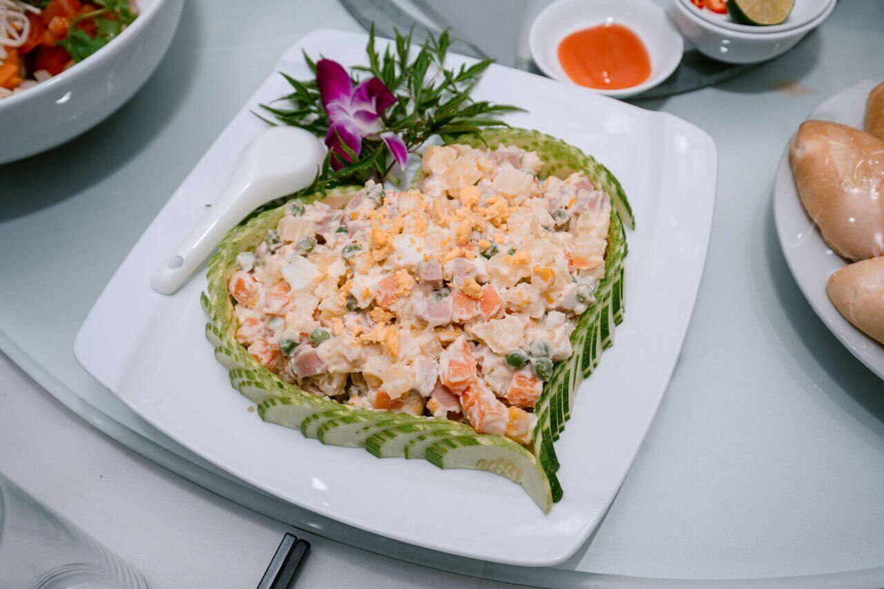 Khách sạn May Plaza