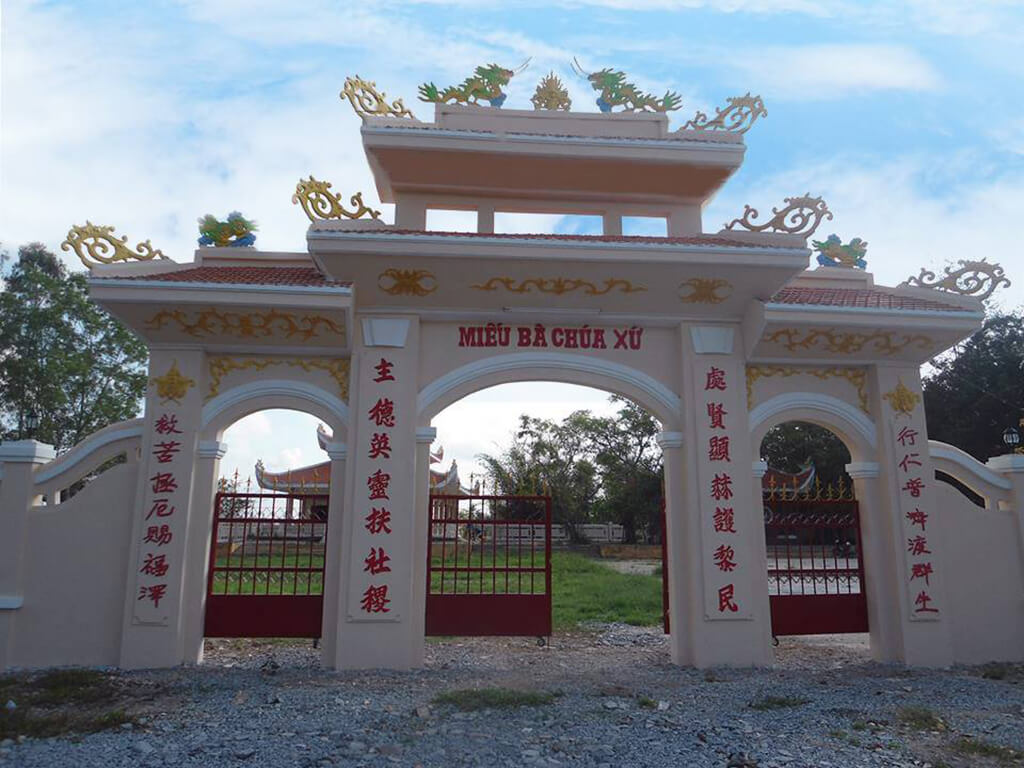 Miếu Bà chúa xứ ấp Mỹ Đông