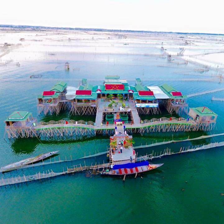 강 한가운데에서 요리를 즐겨보세요