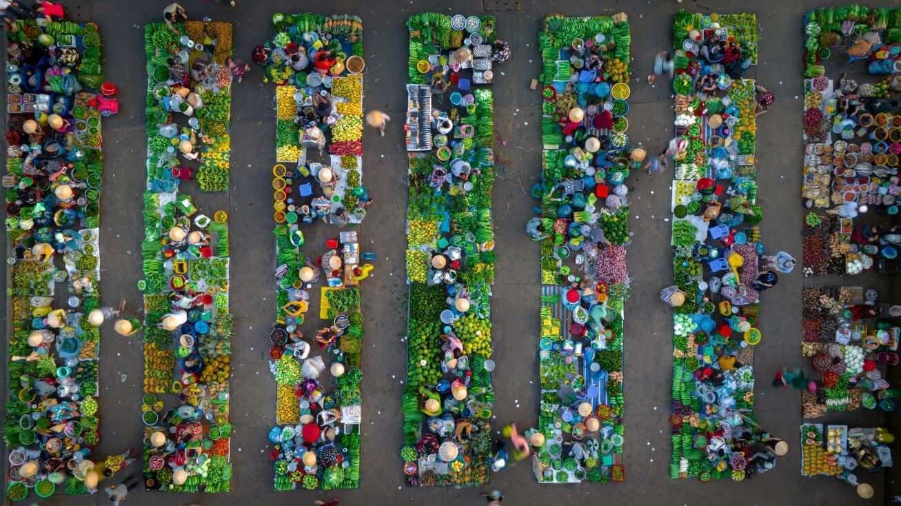 ヴィタイン市場は不法市場としても知られています。