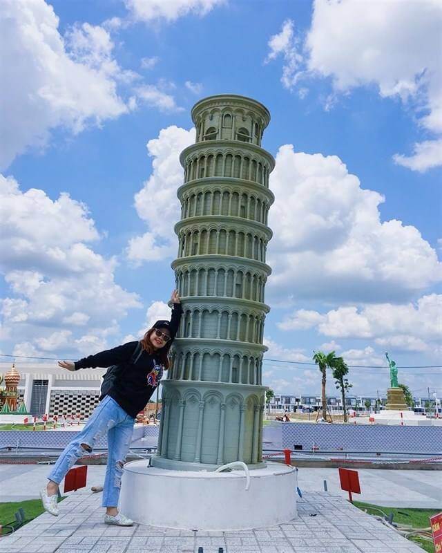 Công viên 7 Kỳ Quan