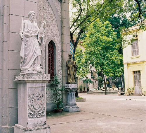 Nhà Thờ Hàm Long