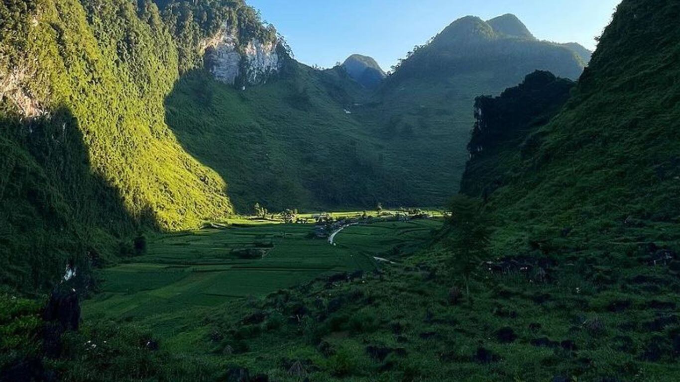 Ngỡ Ngàng Trước Vẻ Đẹp Xanh Mướt Của Đường Thượng