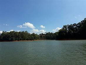 パコアン湖の美しさ