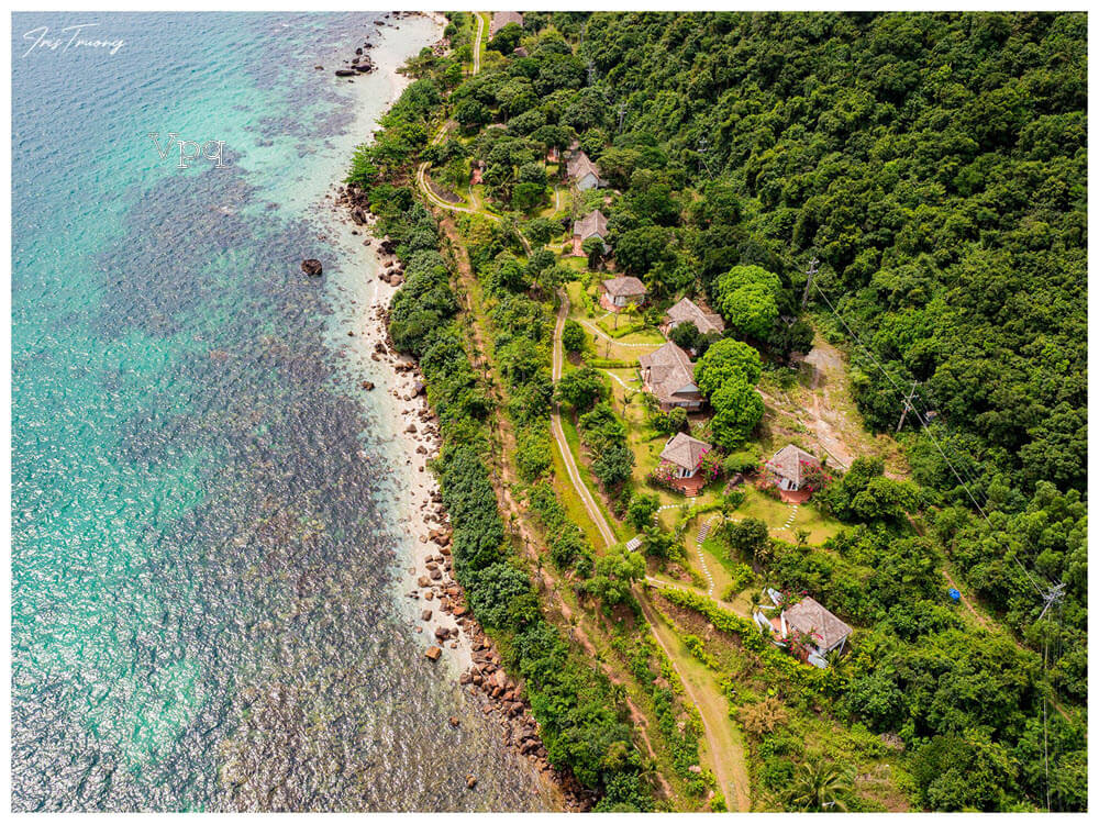 凱旋門、地中海、フーコックにチェックイン