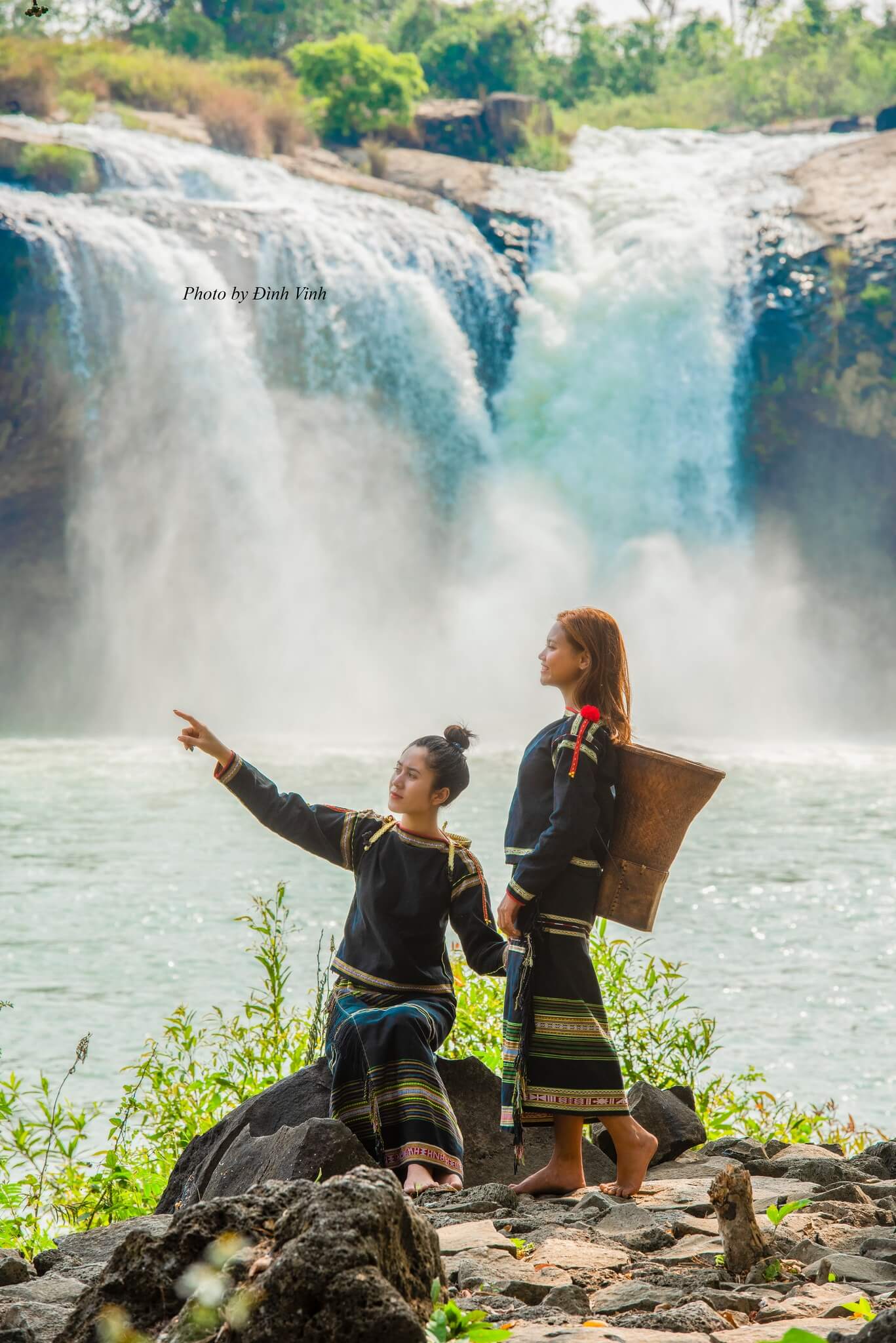 約1,655ヘクタールの敷地に、ドレイサップ - ドレイヌル - ギアロンの滝群が水彩画のように現れ、神秘的で非常に野生的です。