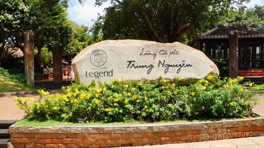 Làng cà phê Trung Nguyên