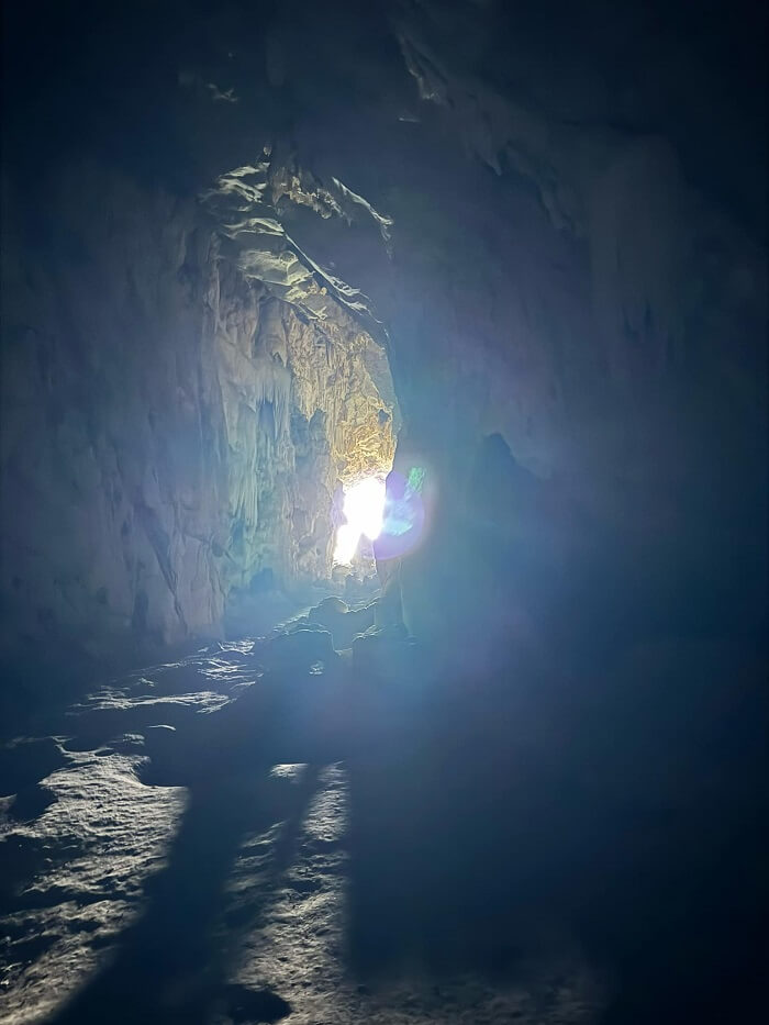 Pa Thơm có một hang động đẹp và nổi tiếng.