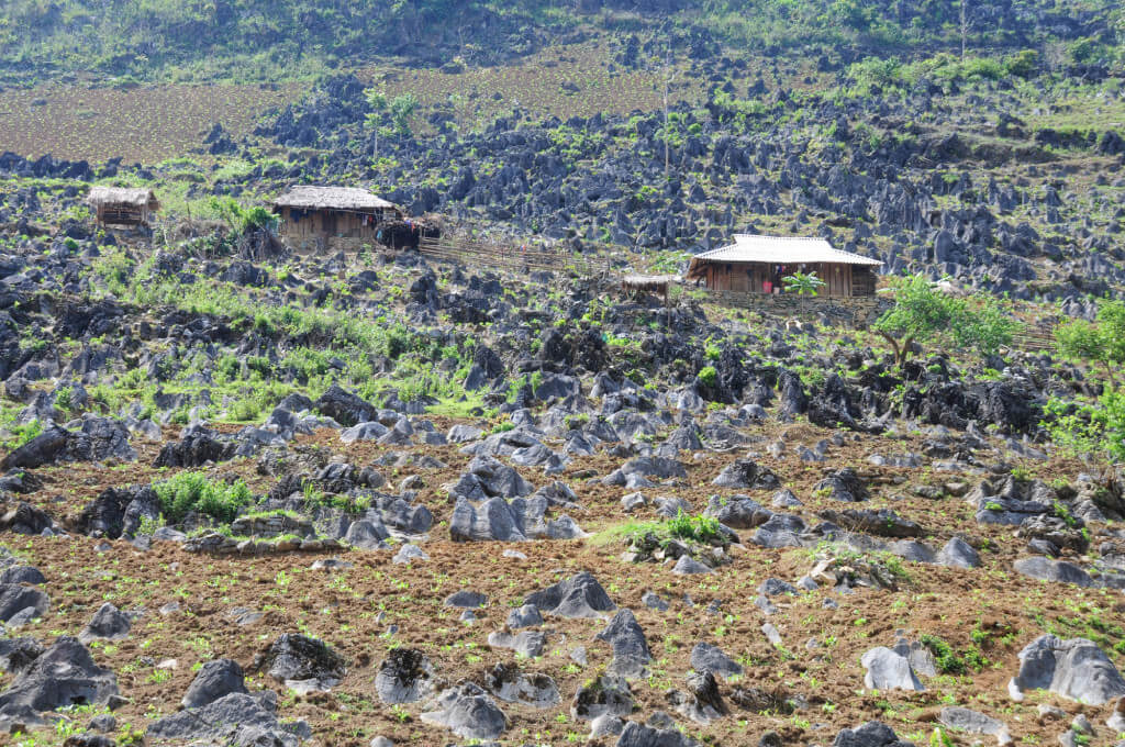 Cao nguyên đá  Tủa Chùa.