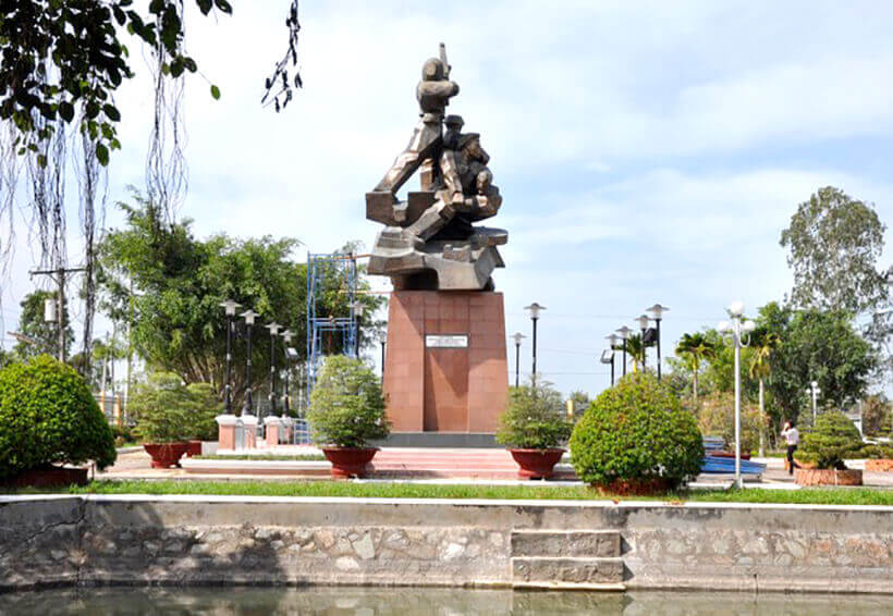 Khu Di tích Chiến thắng Ấp Bắc
