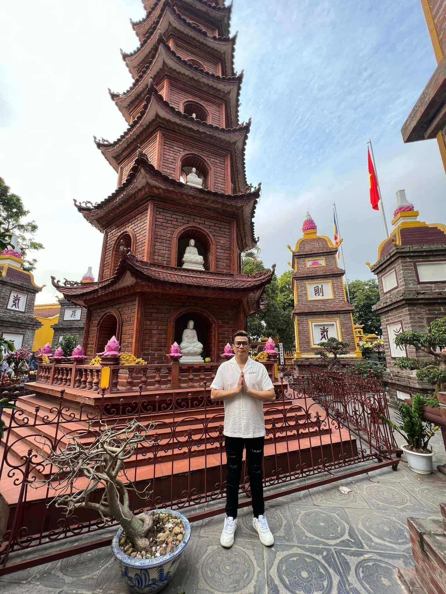 Chùa Trấn Quốc - Điểm du lịch tâm linh nổi tiếng Hà Nội