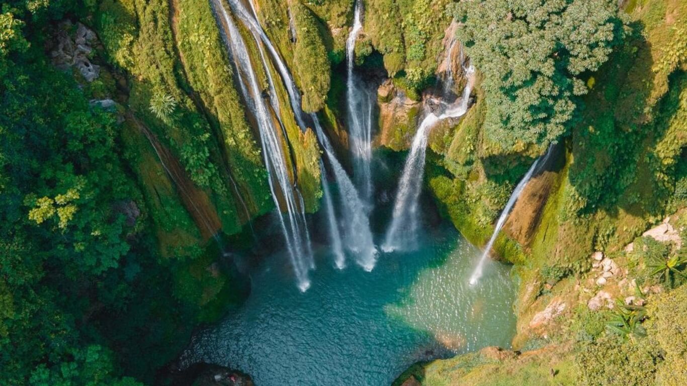 Lạc Bước Giữa Thiên Nhiên Hùng Vĩ: Hành Trình Đến Thác Nàng Tiên