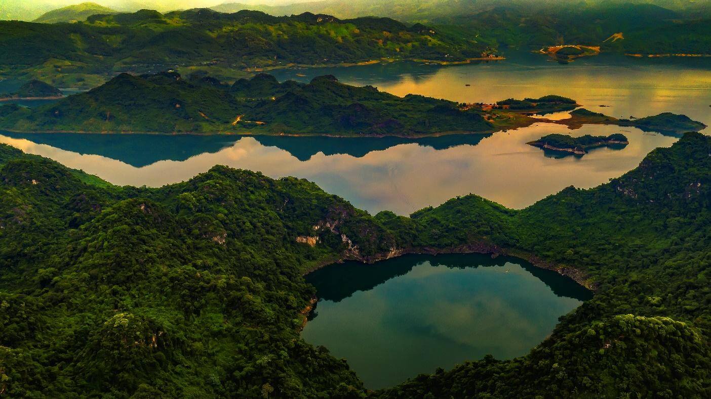 ホアティエン湖のパノラマ