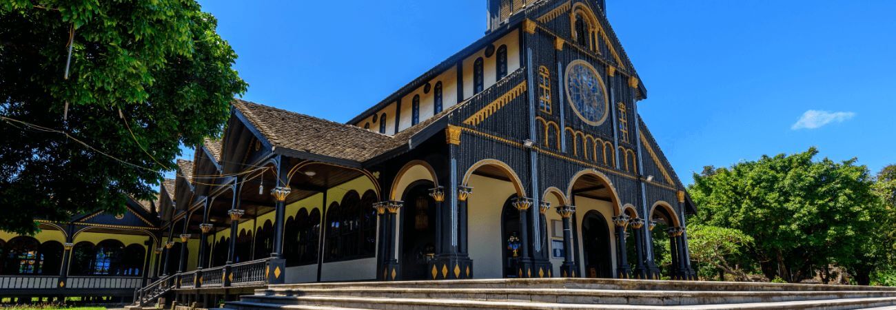 Nhà thờ gỗ Kon Tum