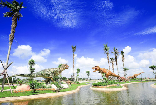 カットトゥオン エコツーリズム エリアの恐竜モデル