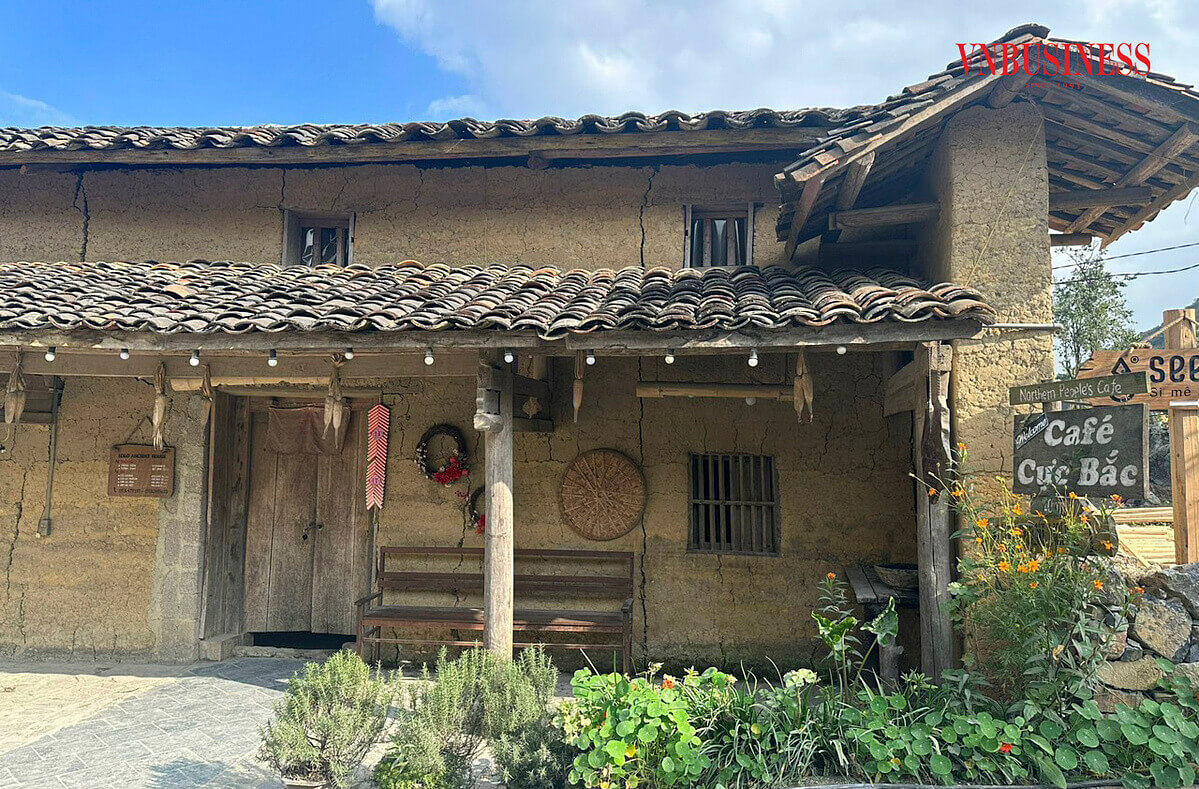 Làng Lô Lô Chải