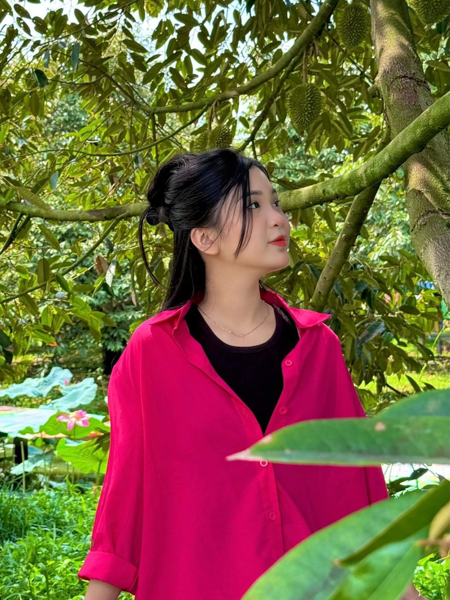 庭園は広くて風通しが良いだけではありません。ここにはさまざまなドリアンもあり、訪問者が自由にチェックインして楽しむことができます。