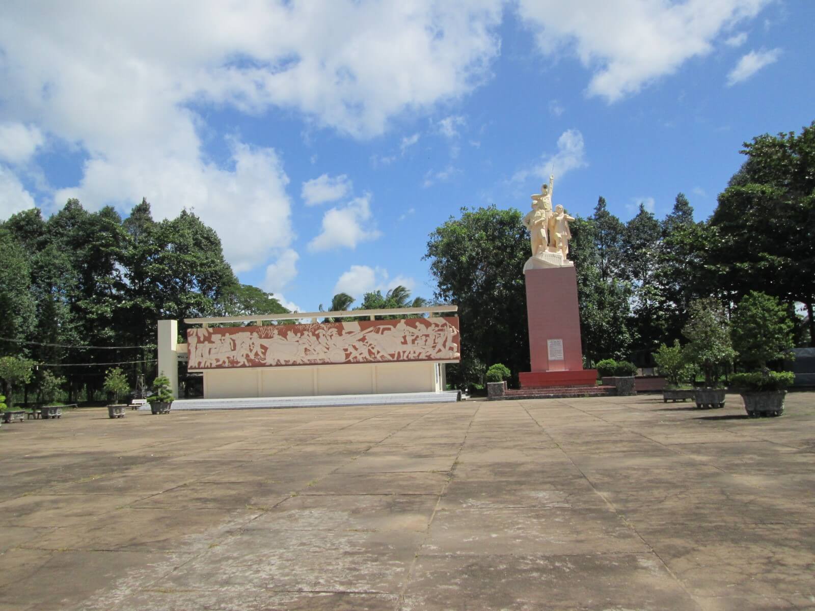 Di tích Chiến thắng Tầm Vu